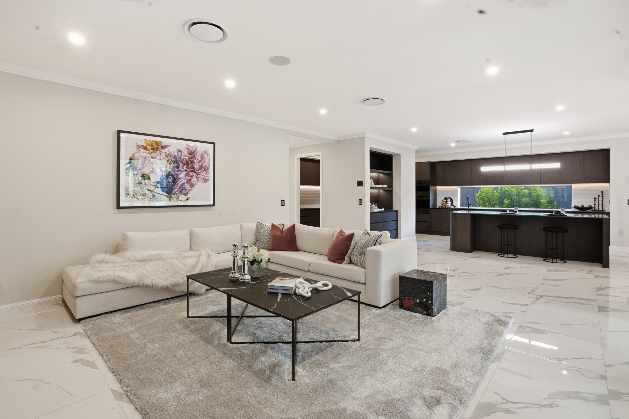 Bright open-plan living flowing through to the kitchen